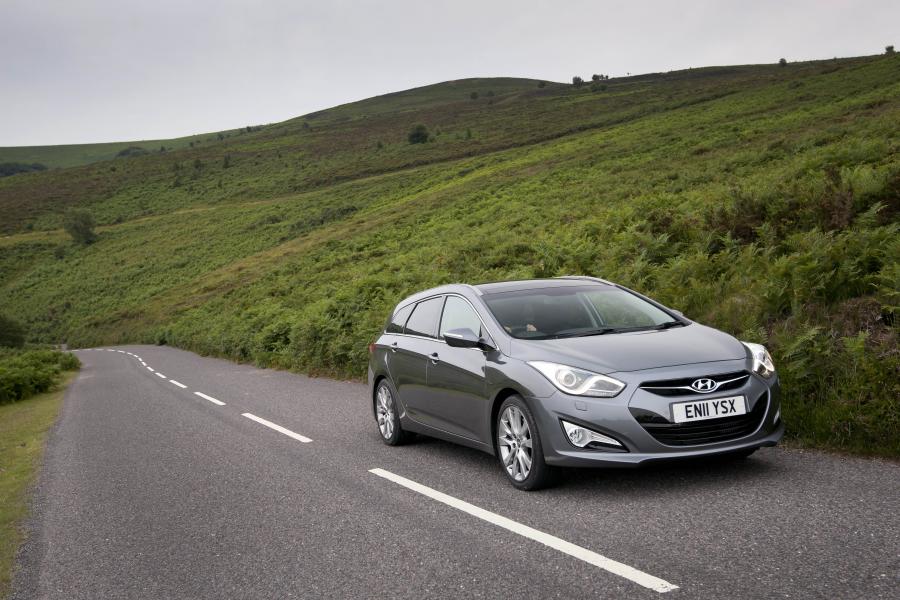  Hyundai i40 Station Wagon CRDi 2011 года  (UK) (фото 11 из 146)